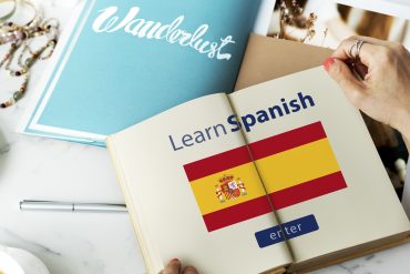 10 series de Netflix para aprender español